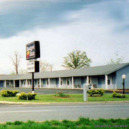 Budget Inn Lynchburg And Bedford Goode Exterior photo